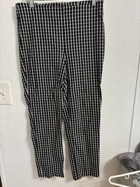 Women’s Black and White Checked Pants 14